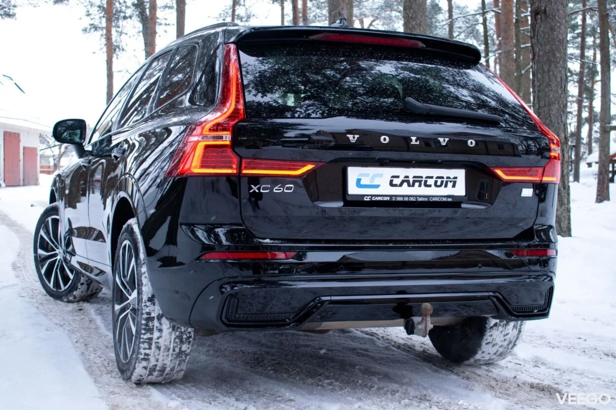 Volvo XC60 AWD DARK Plus Intelli Safe PRO Wntr 2 335kW