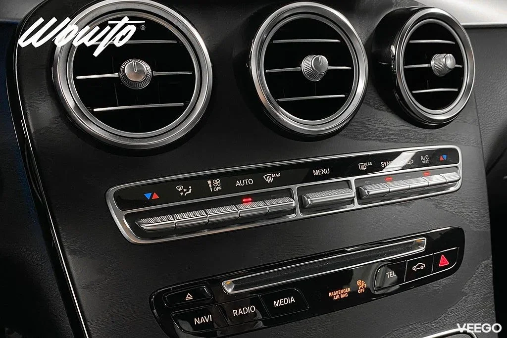 Mercedes-Benz GLC200 43 AMG Coupe 4M 367HK/Navi /Keyless 270kW