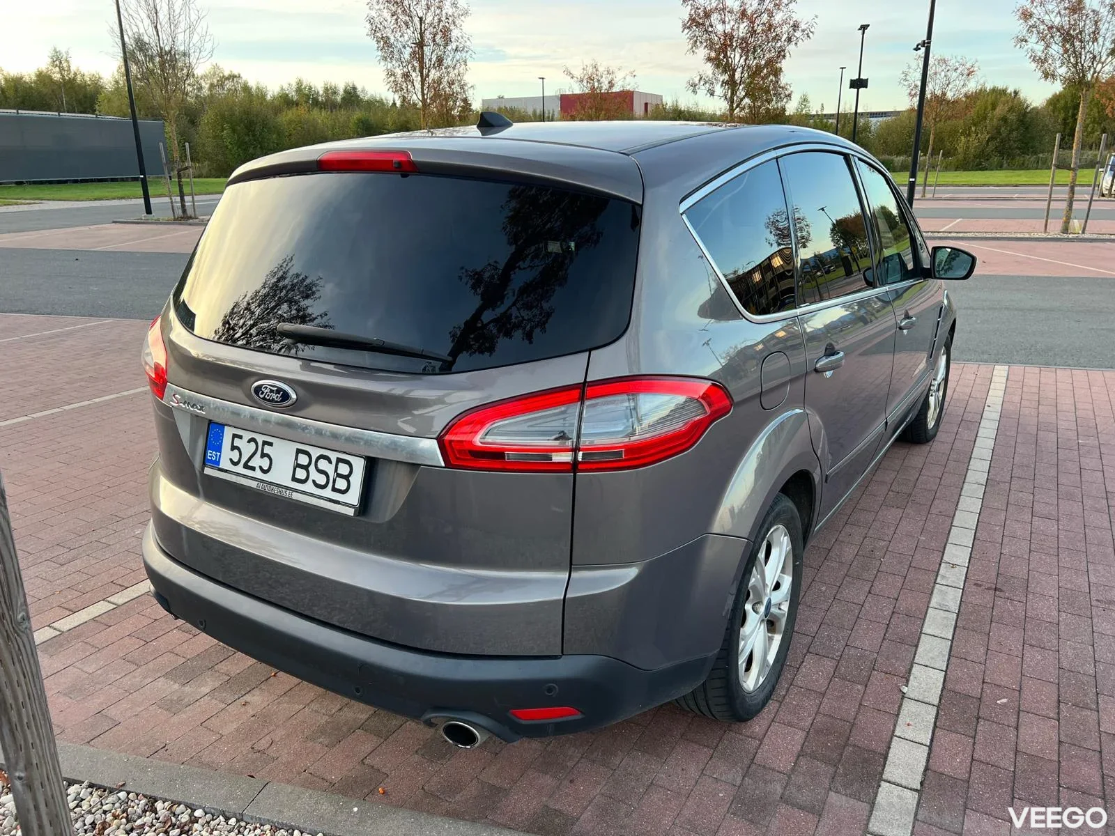 Ford S-MAX 2.2 147kW