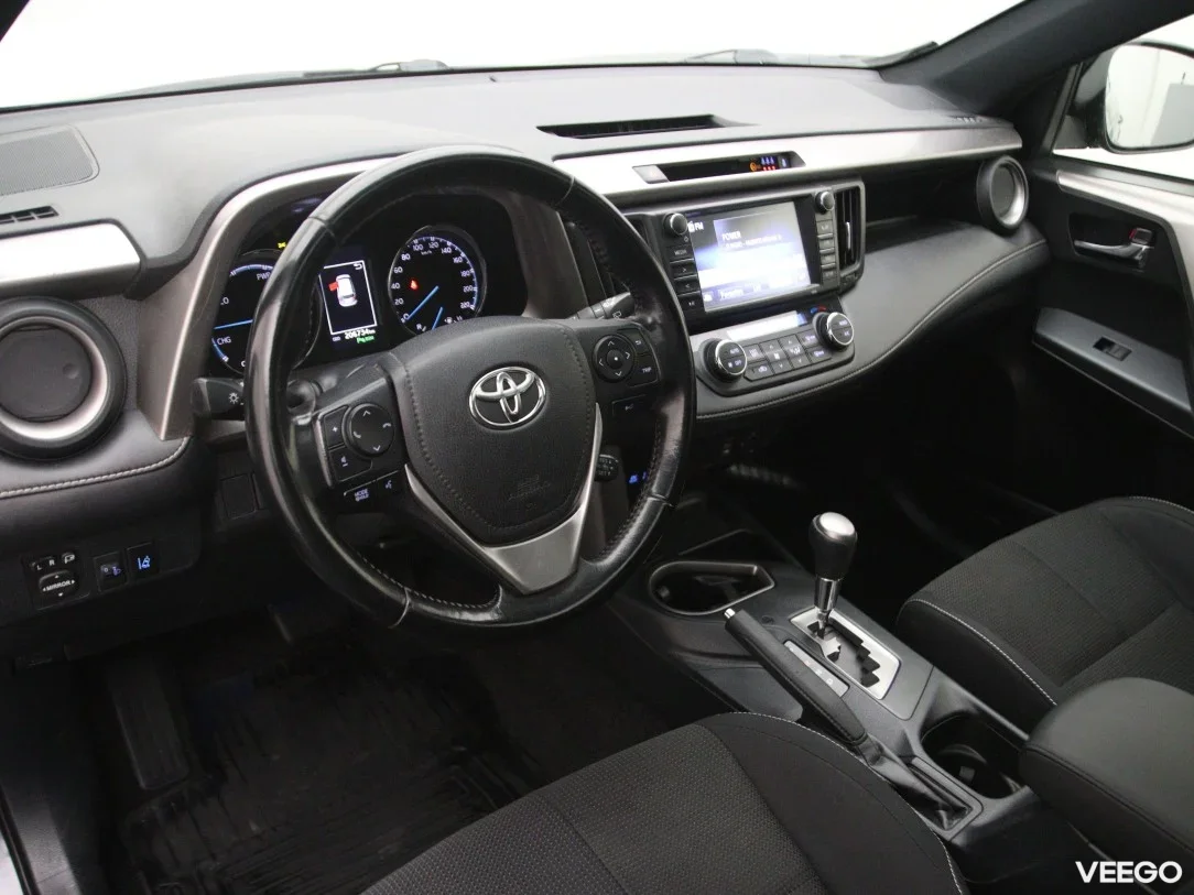 Toyota rav-4 2.5 145kW