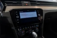 Volkswagen Passat R-Line 4 Motion 140kW thumbnail