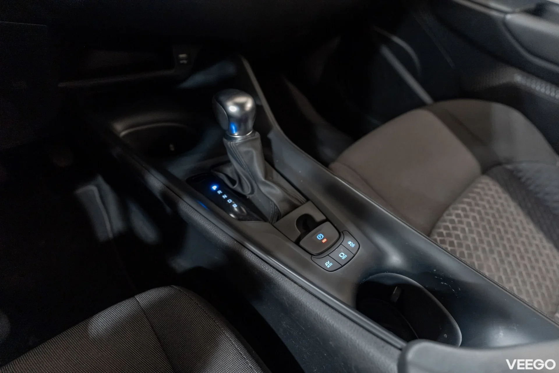 Toyota C-HR Hybrid Active 1.8 72kW