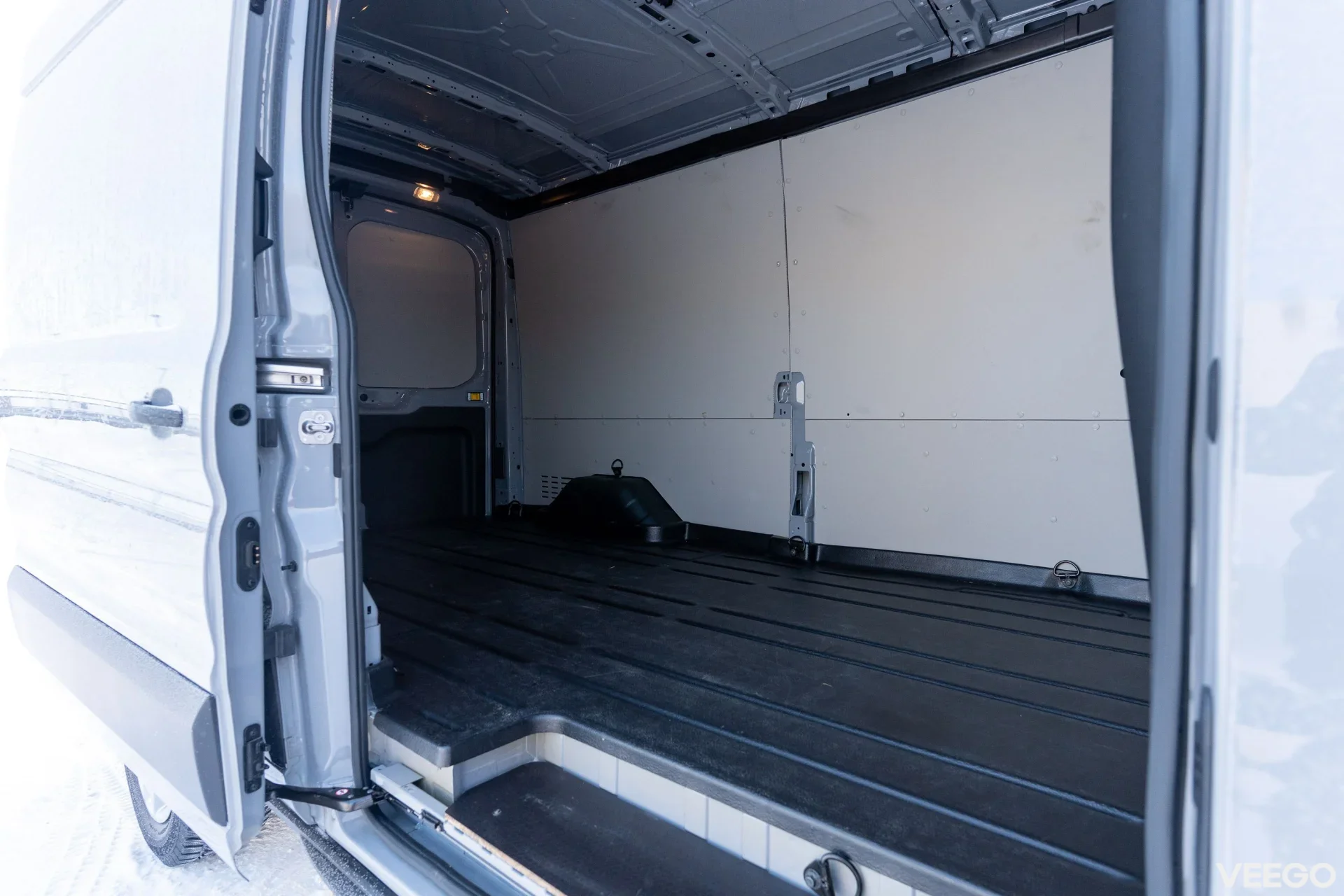 Ford Transit Van L3H2 67kWh Trend 100kW