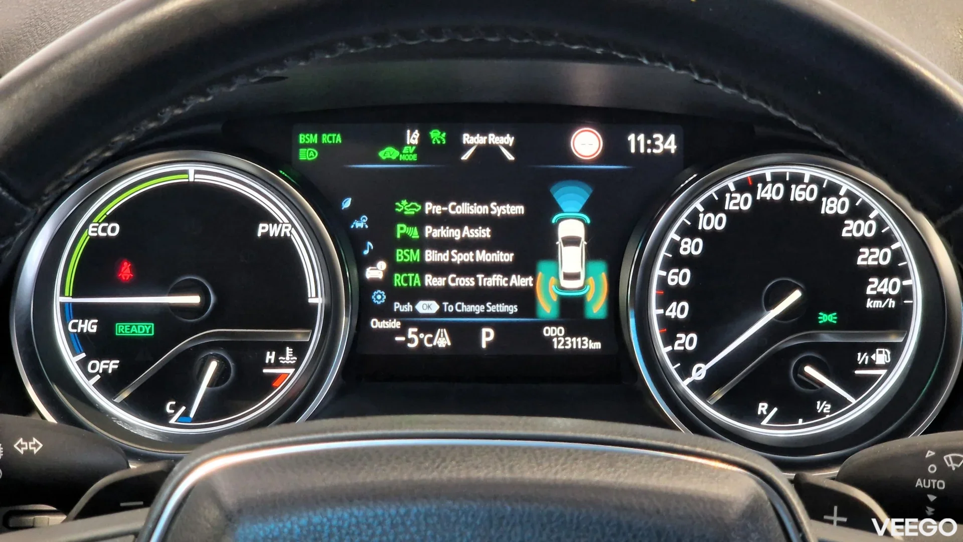 Toyota Camry Executive 2.5 160kW