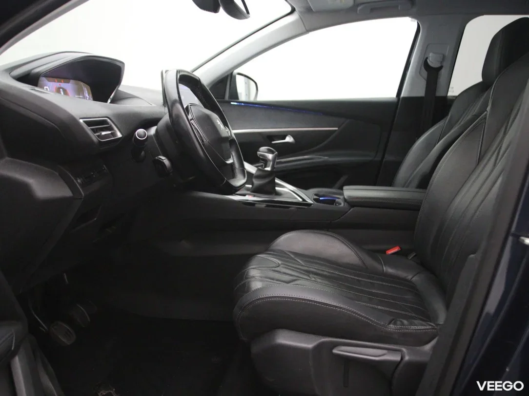 Peugeot 5008 1.5 96kW