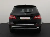 Mercedes-Benz ML350 3 190kW thumbnail