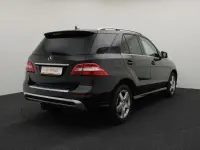 Mercedes-Benz ML350 3 190kW thumbnail