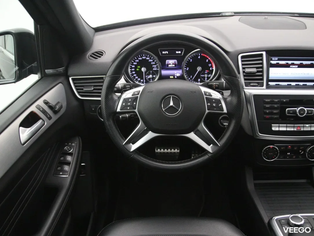 Mercedes-Benz ML350 3 190kW