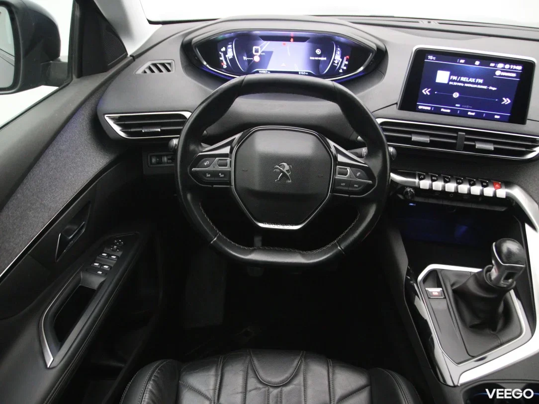 Peugeot 5008 1.5 96kW