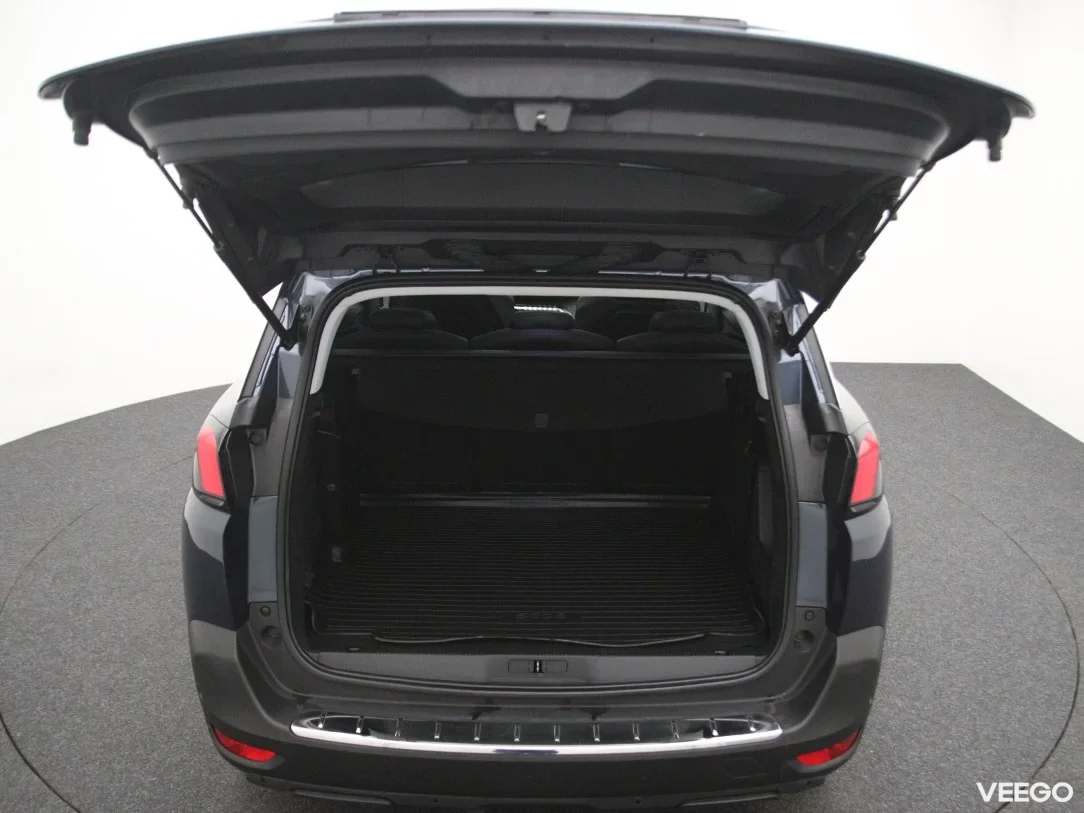 Peugeot 5008 1.5 96kW