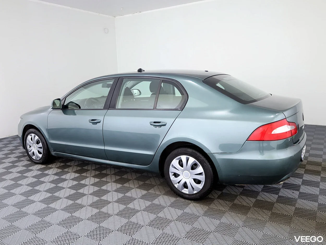 Skoda Superb 1.8 118kW