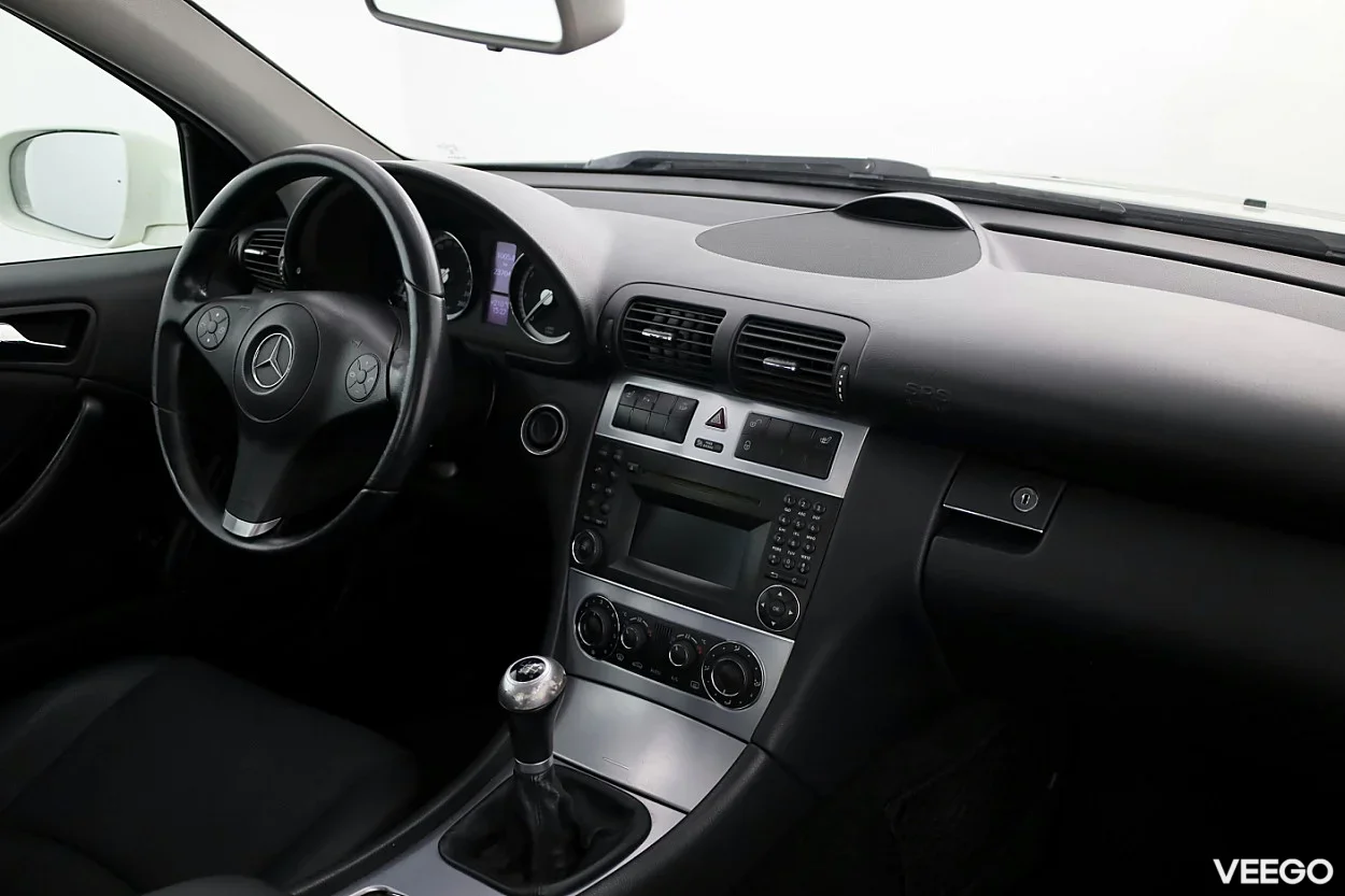 Mercedes-Benz CLC160 1.6 95kW