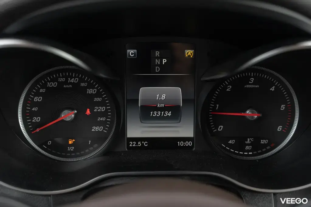 Mercedes-Benz GLC220 120kW