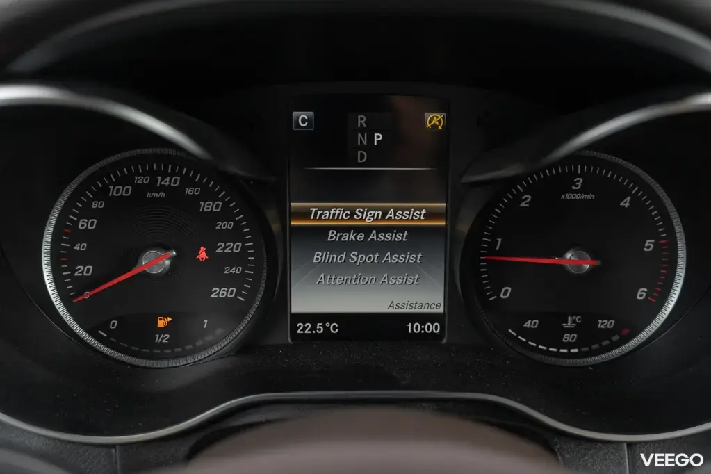 Mercedes-Benz GLC220 120kW