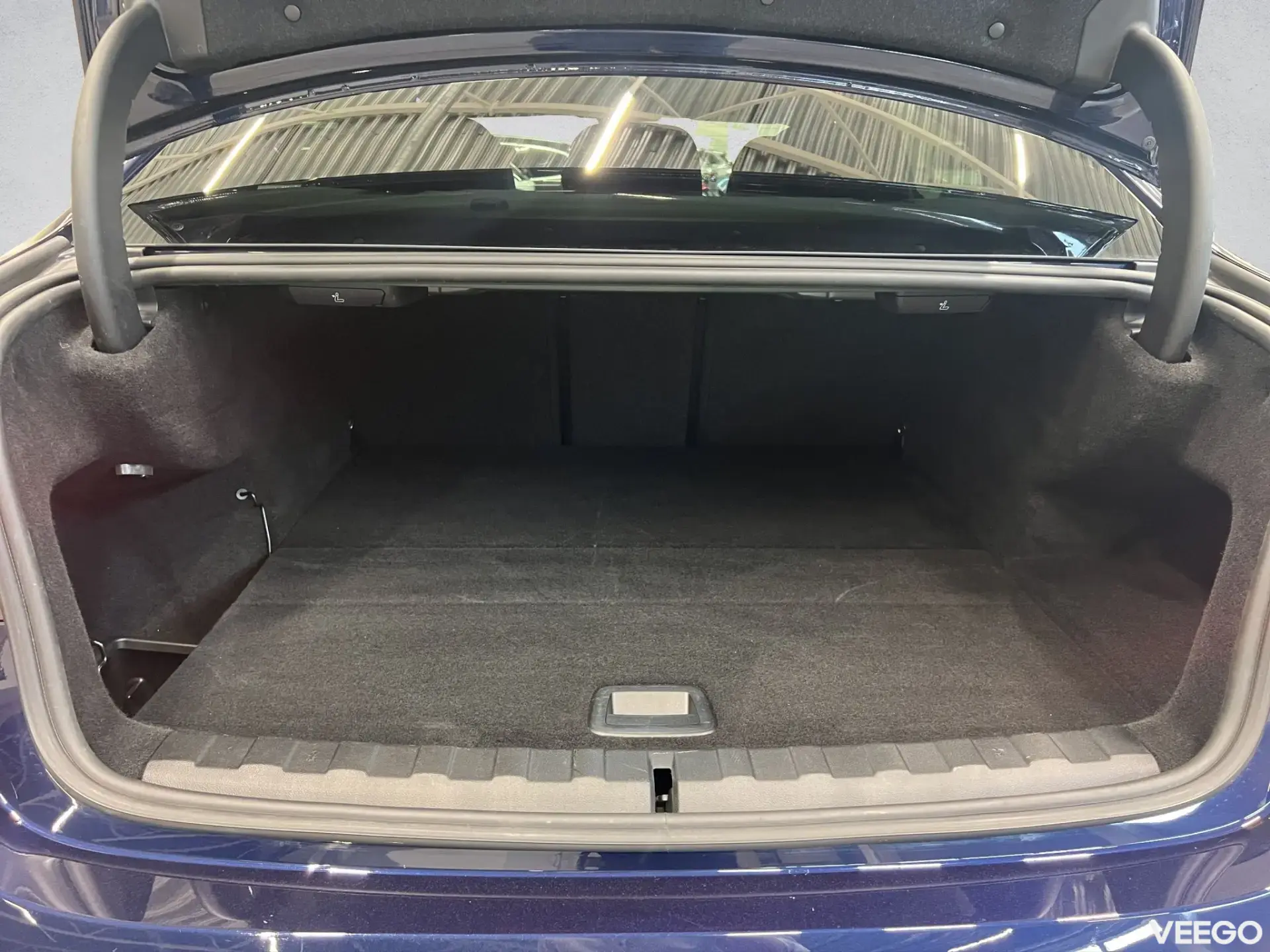 BMW 320 e M-Sportpakett LCI 150kW