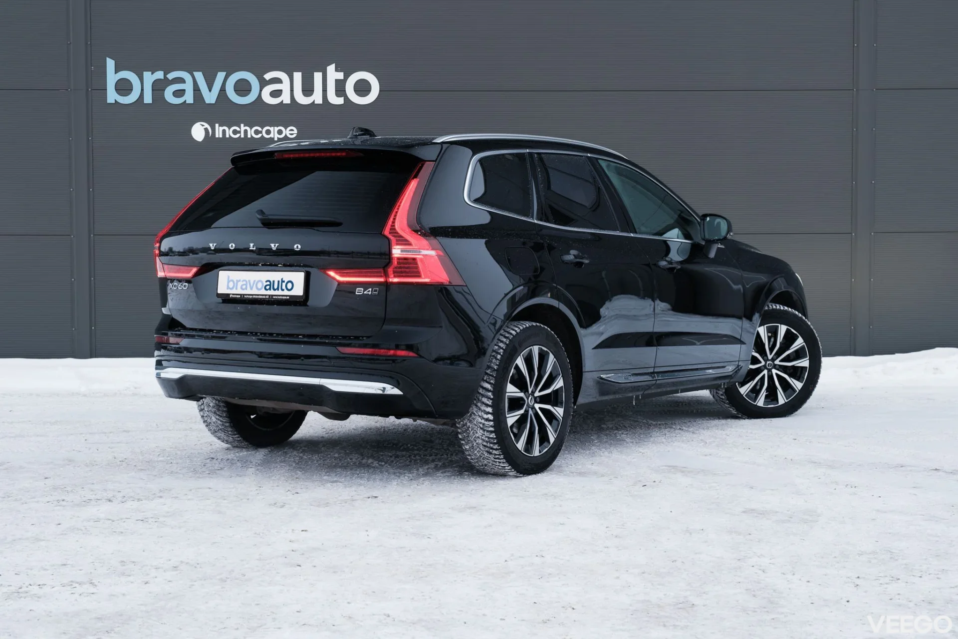Volvo XC60 Plus Bright AWD Mild Hybrid 2 145kW