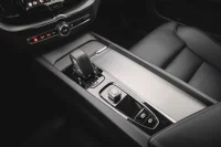 Volvo XC60 Plus Bright AWD Mild Hybrid 2 145kW thumbnail