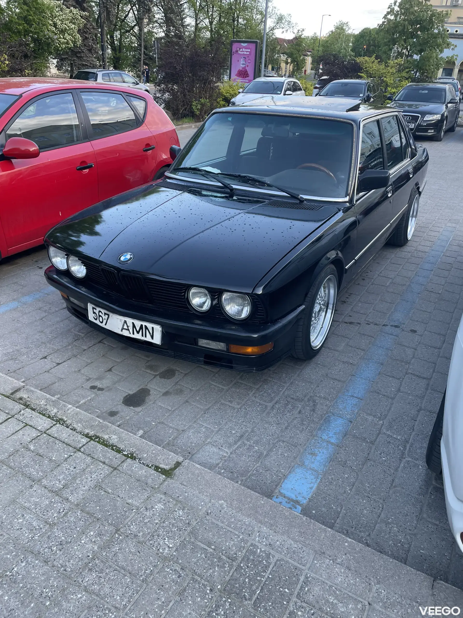 BMW 524 E28 2.4 85kW