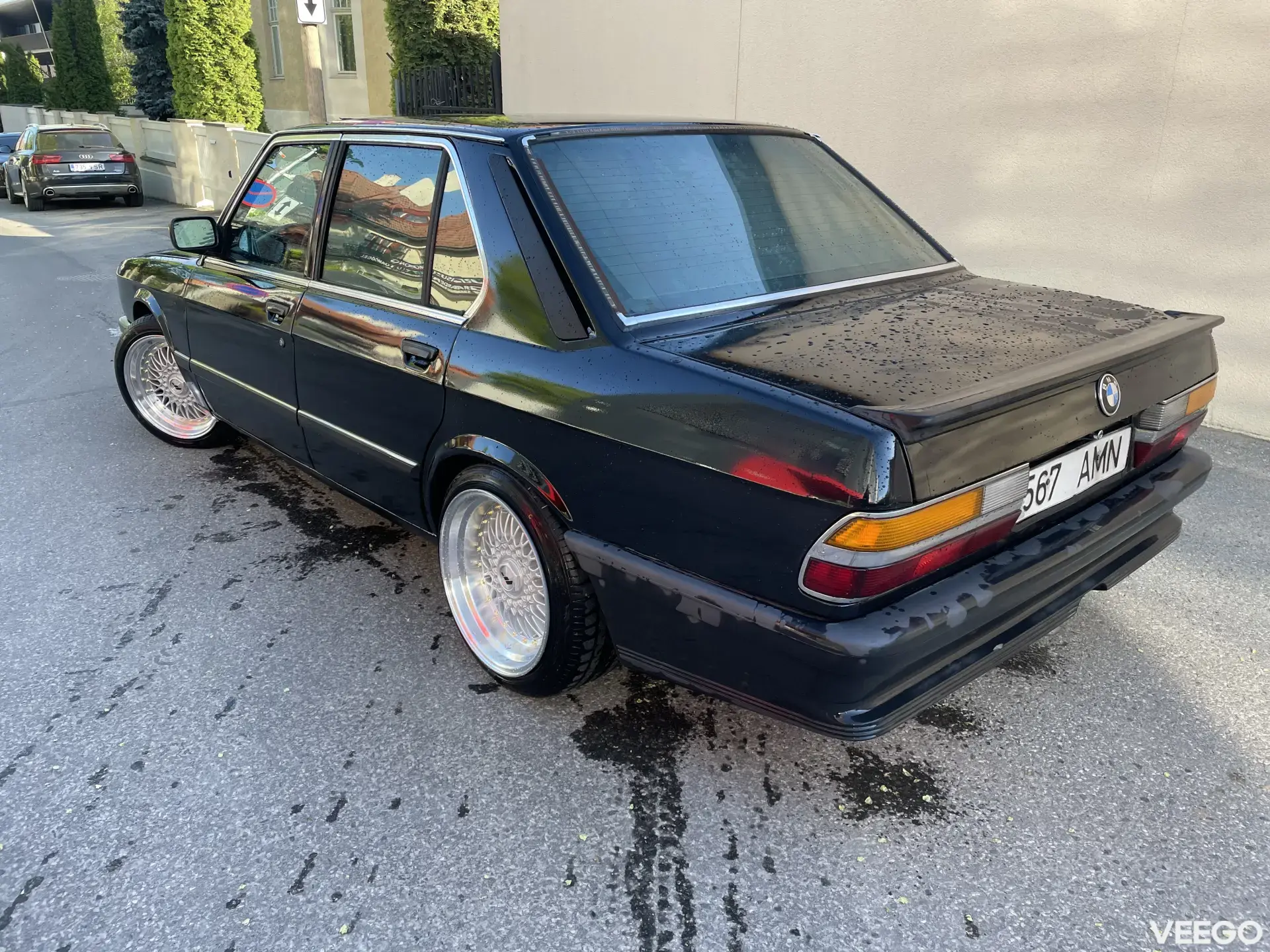 BMW 524 E28 2.4 85kW