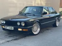 BMW 524 E28 2.4 85kW thumbnail