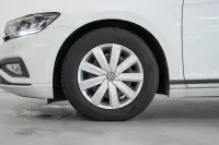 Volkswagen Passat 110kW thumbnail