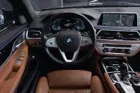 BMW 745 3.0 290kW thumbnail