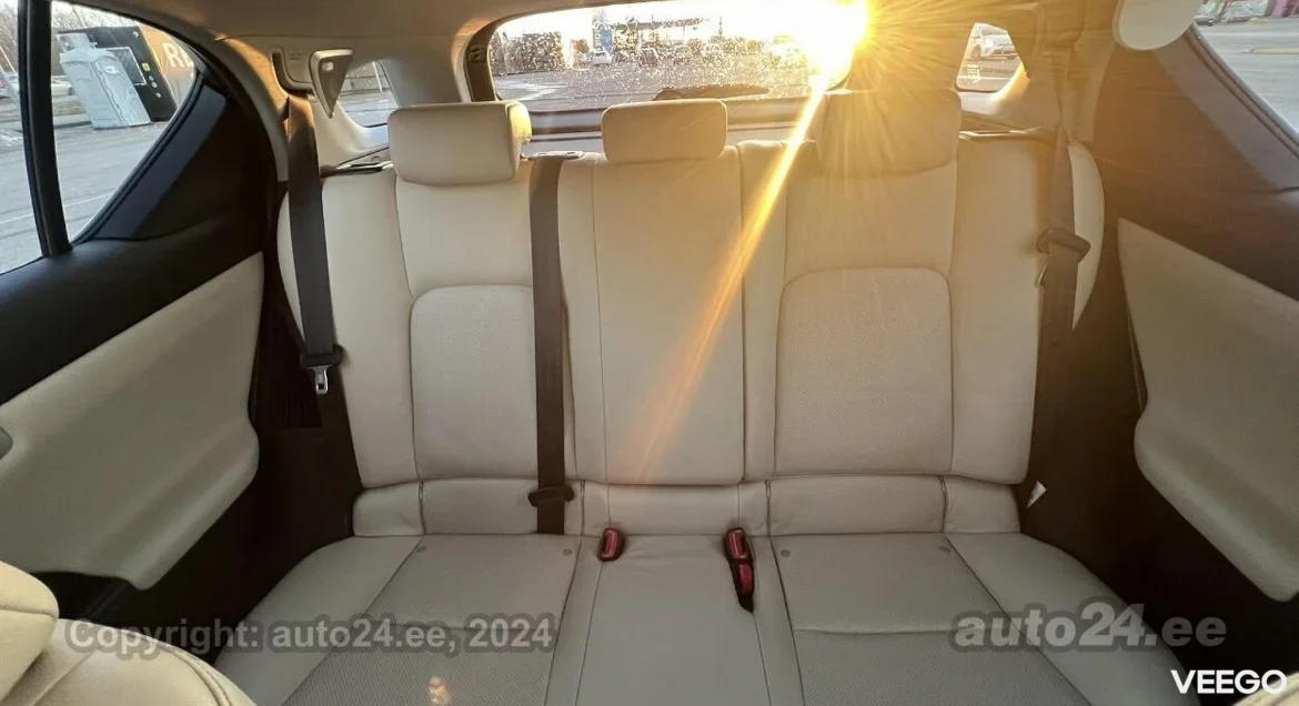 Lexus CT 200h CT 200h 1.8 73kW