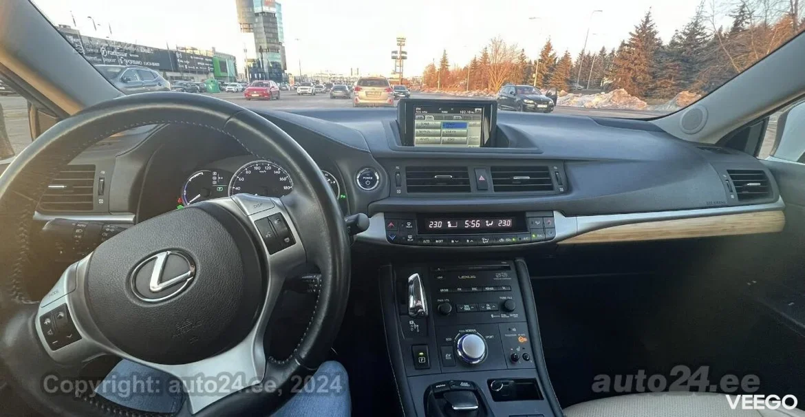 Lexus CT 200h CT 200h 1.8 73kW