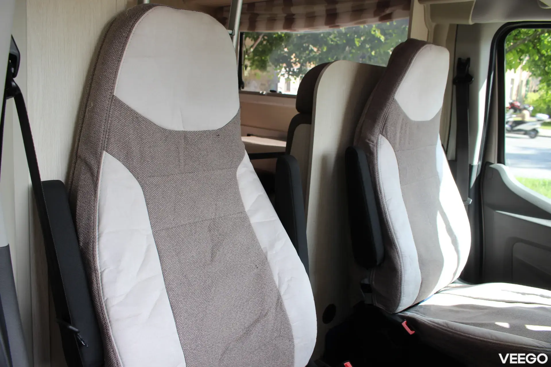 Ford KRONOS 265 TL NobelART Ford A-9000  TRIGANO 2.0 96kW