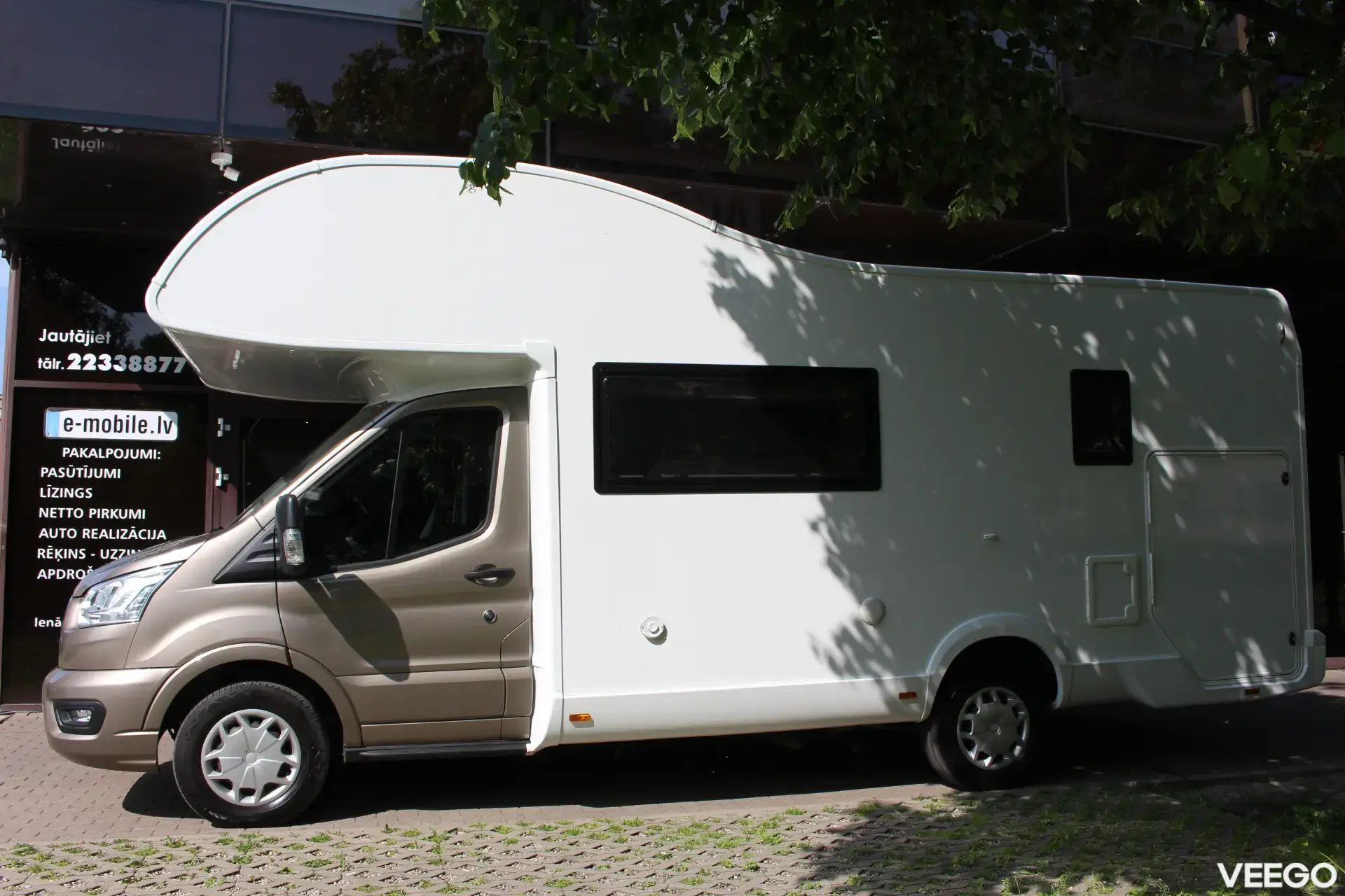 Ford KRONOS 265 TL NobelART Ford A-9000  TRIGANO 2.0 96kW