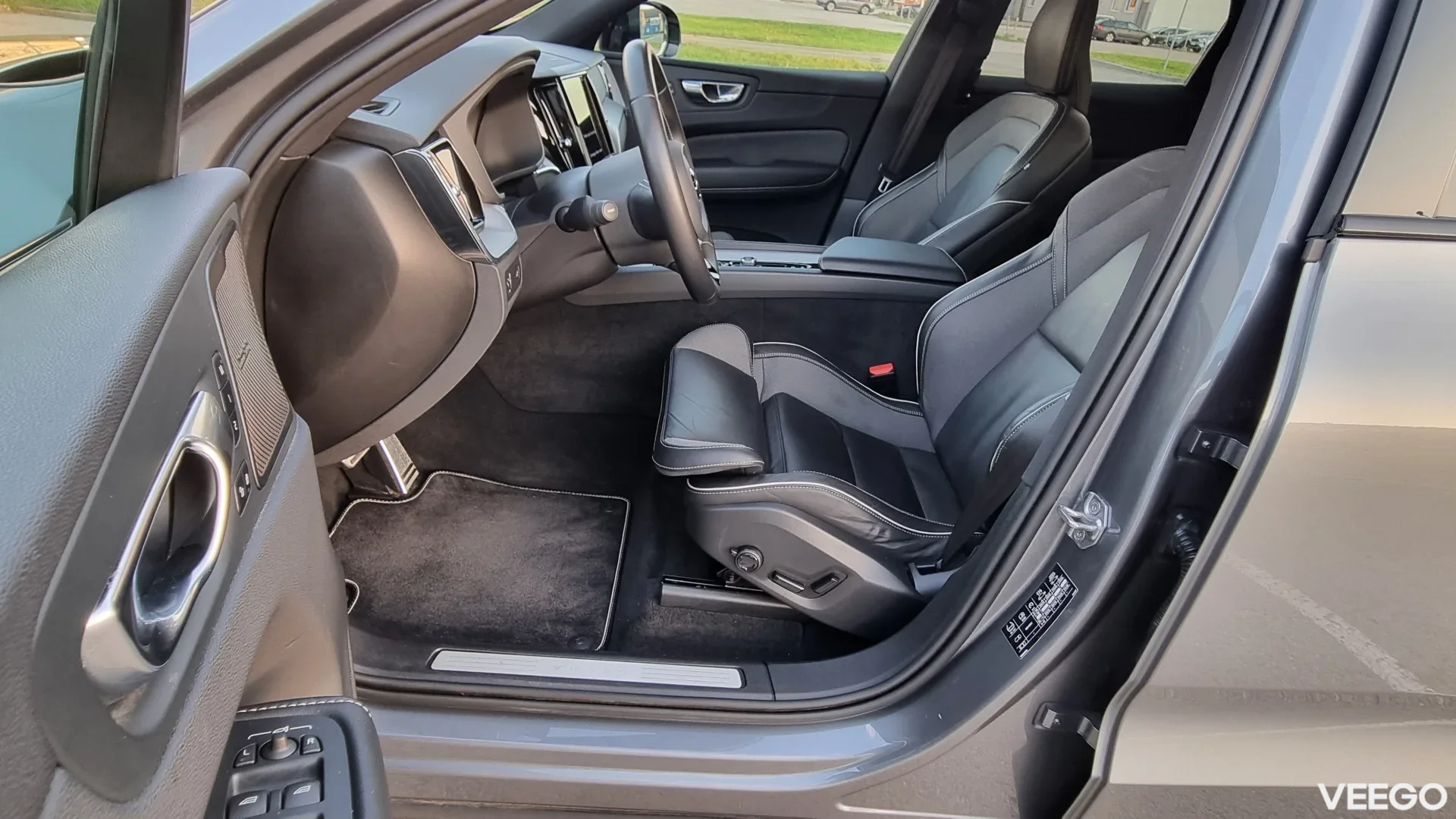 Volvo XC60 B5D AWD Facelift R-Line MY2021 2.0 173kW