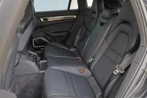 Image of Porsche Panamera 4S E-Hybrid Sport Turismo 412kW