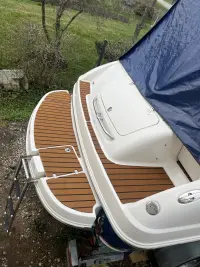 Chaparal 215 SSi 3.0 142kW thumbnail