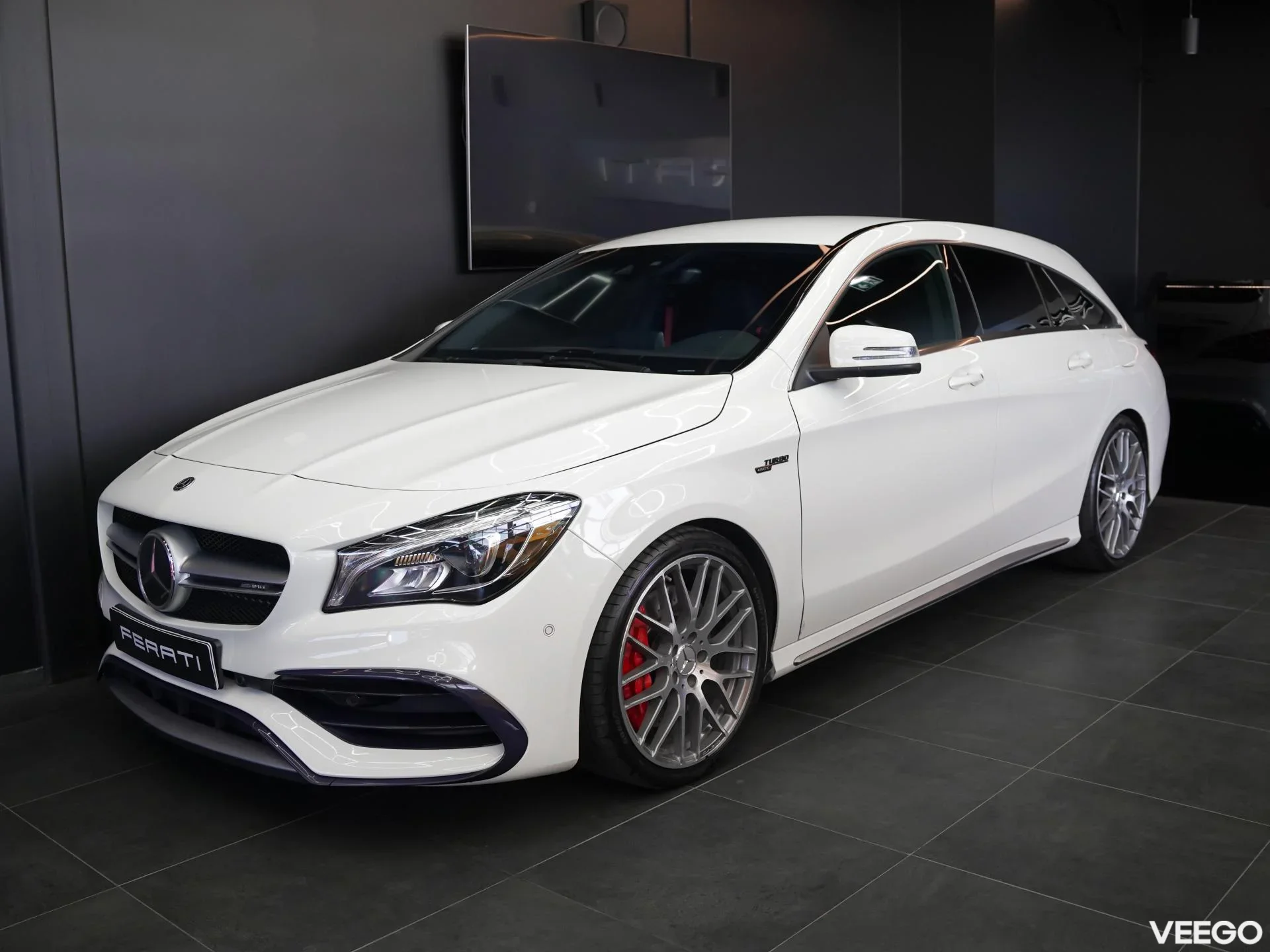 Mercedes-Benz CLA45 AMG 2.0 280kW