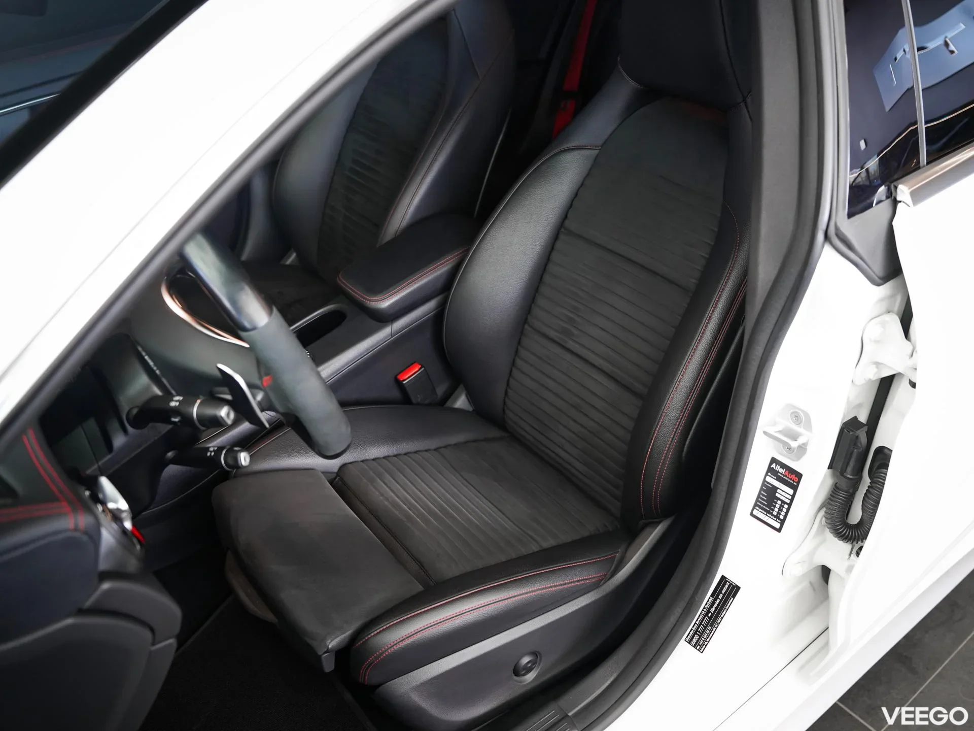 Mercedes-Benz CLA45 AMG 2.0 280kW