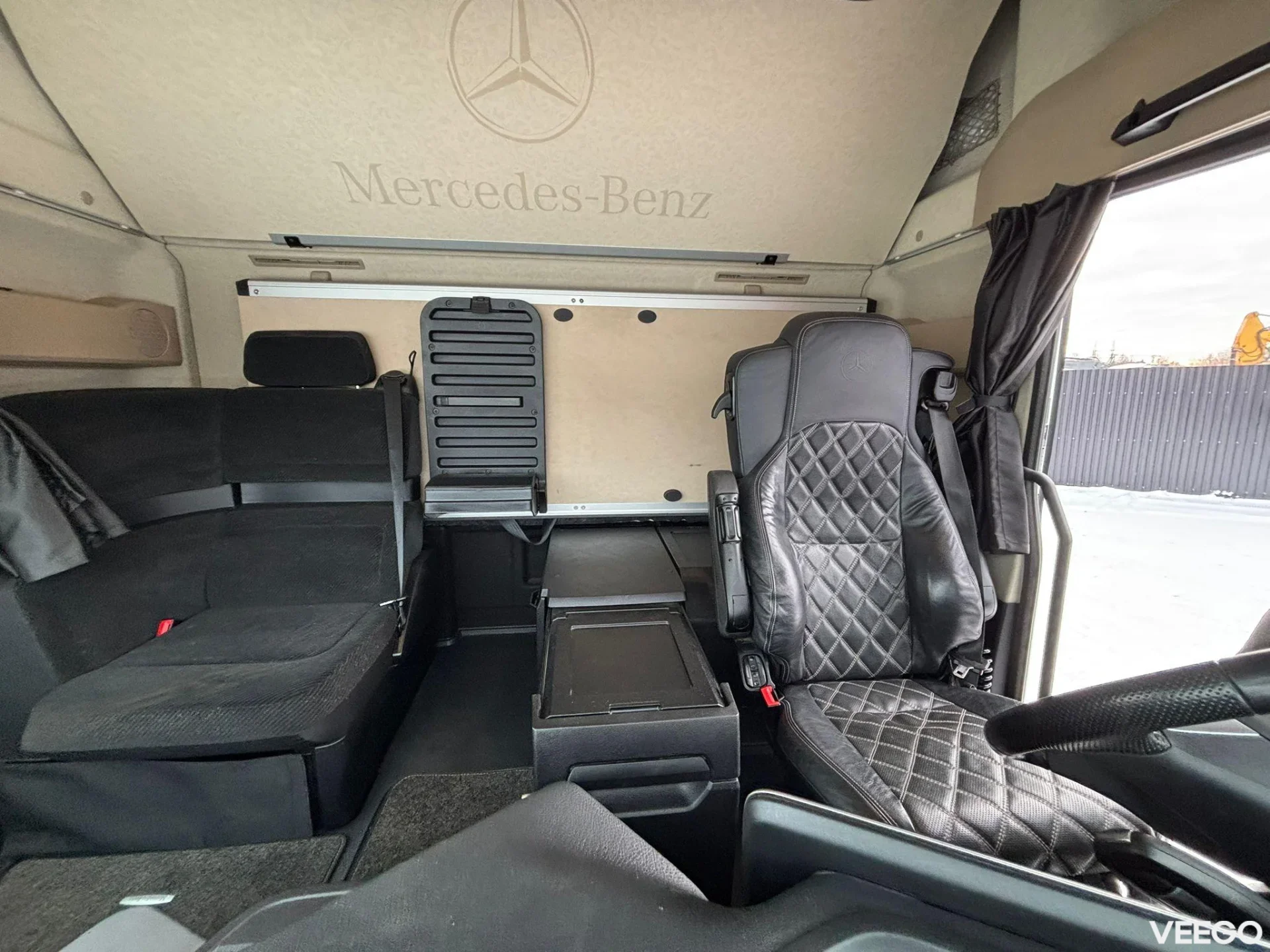 Mercedes-Benz Actros GIGASPACE / RETARDER / DOUBLE BOGIE 390kW