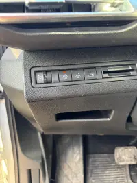 Peugeot 3008 1.5 96kW thumbnail