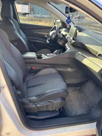 Peugeot 3008 1.5 96kW thumbnail