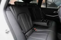 BMW 320 140kW thumbnail