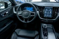 Volvo XC60 Plus DARK Intelli Safe Wntr PRO 2 184kW thumbnail