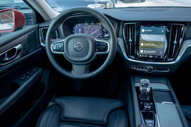 Image of Volvo V60 Cross Country AWD PLUS Bright Intelli Safe PRO Wntr 2 145kW