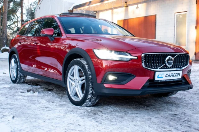 Image of Volvo V60 Cross Country AWD PLUS Bright Intelli Safe PRO Wntr 2 145kW