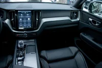 Volvo XC60 Plus DARK Intelli Safe Wntr PRO 2 184kW thumbnail