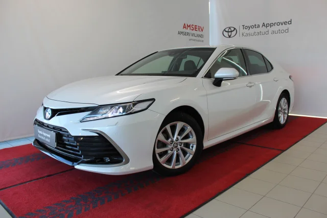 Image of Toyota Camry Luxury Business Hybrid 2.5 131kW