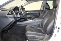 Toyota Camry Luxury Business Hybrid 2.5 131kW thumbnail