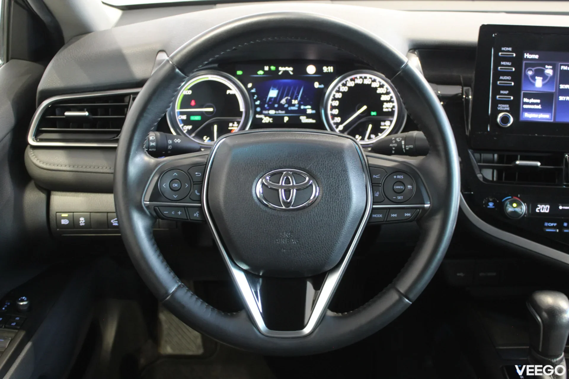 Toyota Camry Luxury Business Hybrid 2.5 131kW