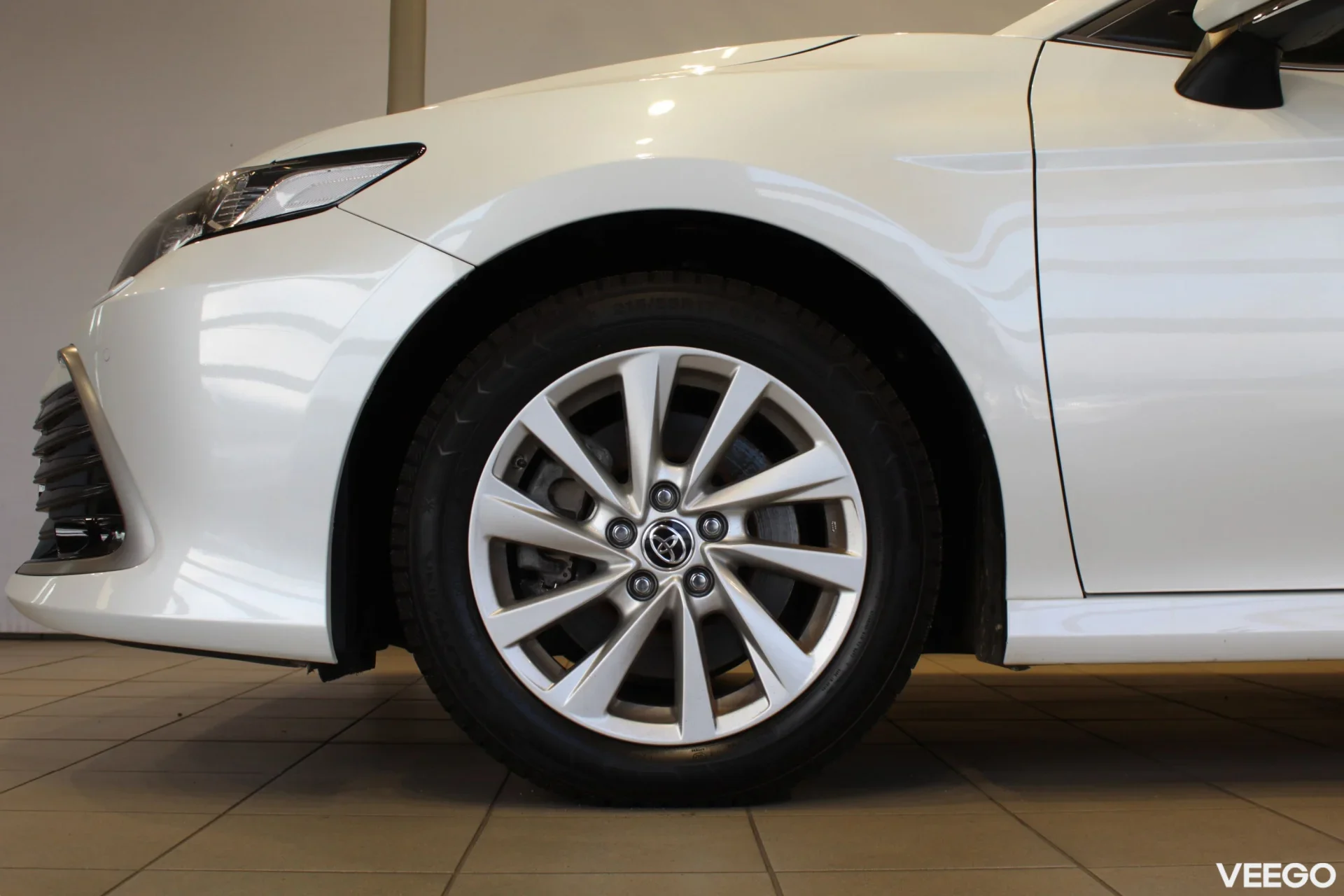 Toyota Camry Luxury Business Hybrid 2.5 131kW