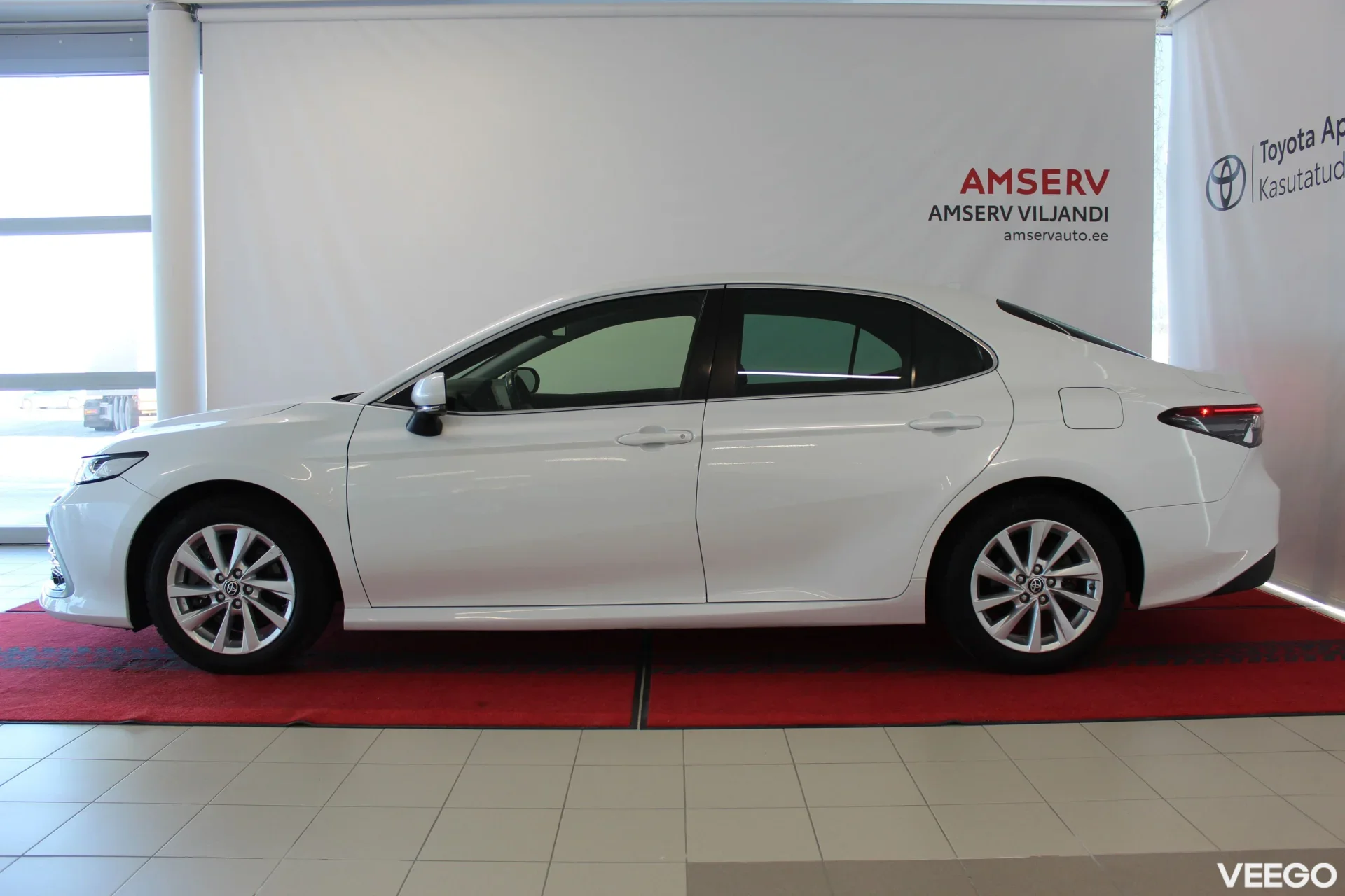 Toyota Camry Luxury Business Hybrid 2.5 131kW