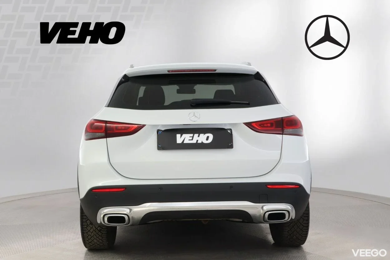 Mercedes-Benz GLA200 Progressive 1.3 120kW