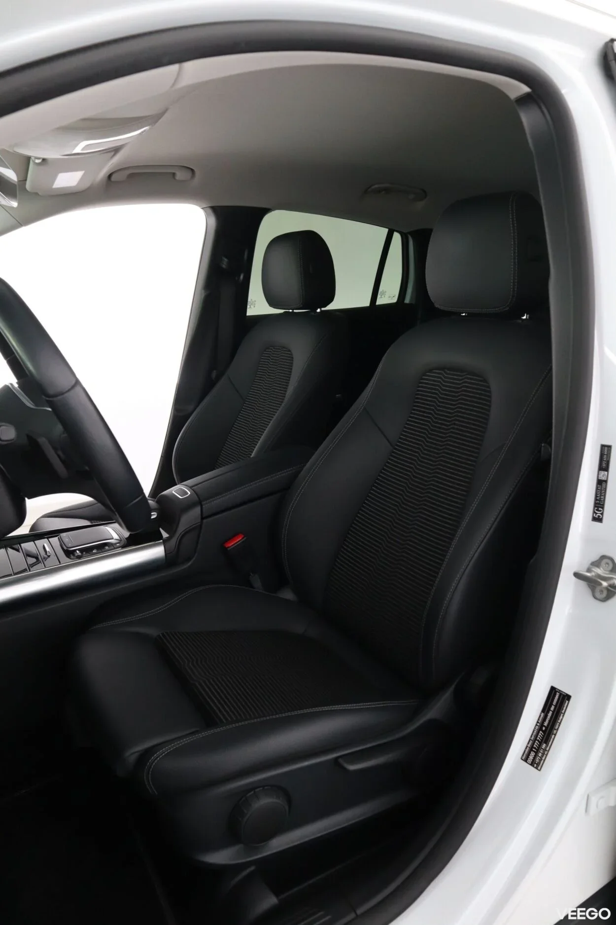 Mercedes-Benz GLA200 Progressive 1.3 120kW